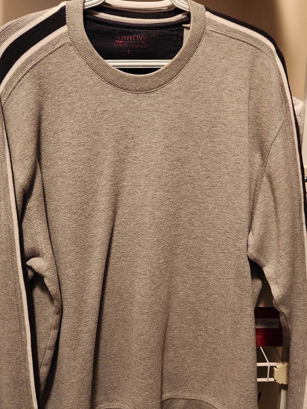 Arrow Men’s Crewneck Sweater in Light Gray with Contrast Stripe